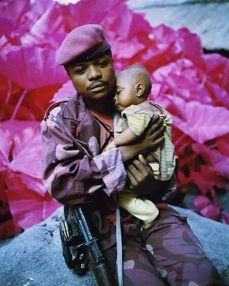 explore page banner 4 - madonna and child