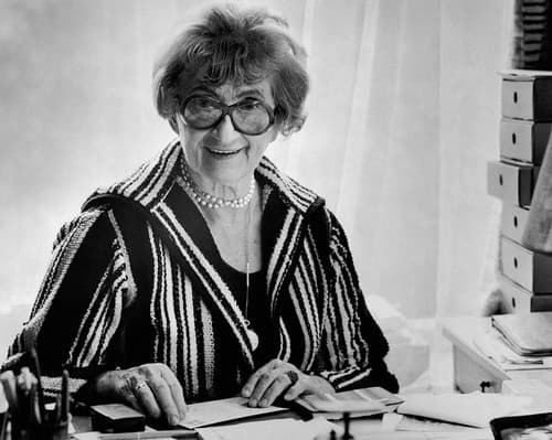 Photo of Karola Bloch