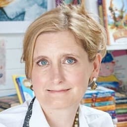 Photo of Cressida Cowell