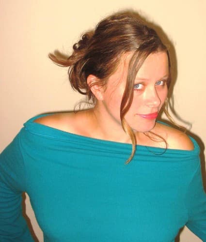 Photo of Ally Kennen
