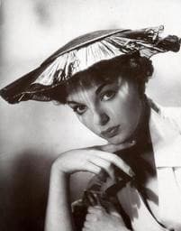 Photo of Joan Collins