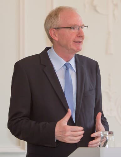 Photo of Theo Kobusch