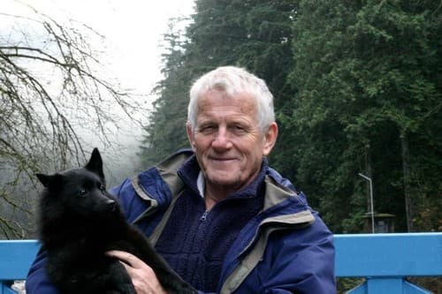 Photo of Andrew Mack