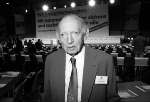 Photo of Richard Löwenthal