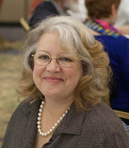 Photo of Julia Spencer-Fleming