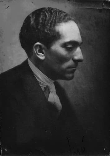 Photo of José de Almada Negreiros