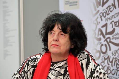 Photo of Evelyn Schlag