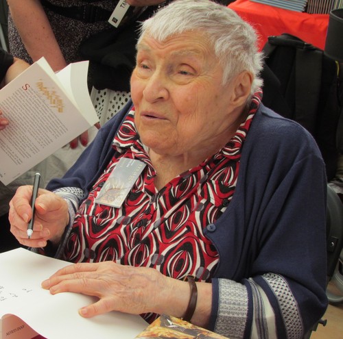 Photo of Anne Golon