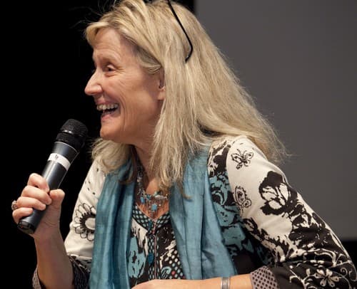 Photo of Christiane Grefe
