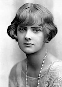 Photo of Daphne du Maurier