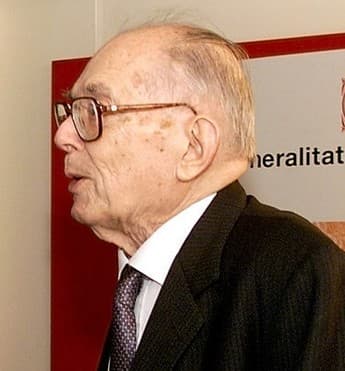 Photo of Pierre Vilar