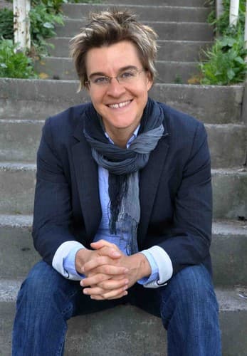 Photo of Erica Chenoweth
