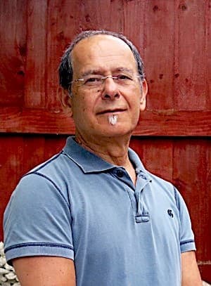 Photo of Chris Achilleos