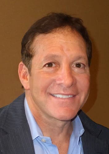 Photo of Steve Guttenberg