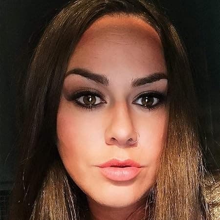Photo of Samantha Barrett