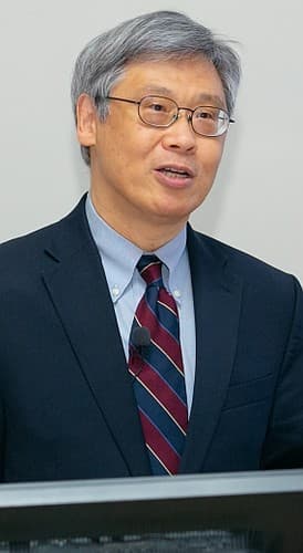 Photo of Dewei Wang