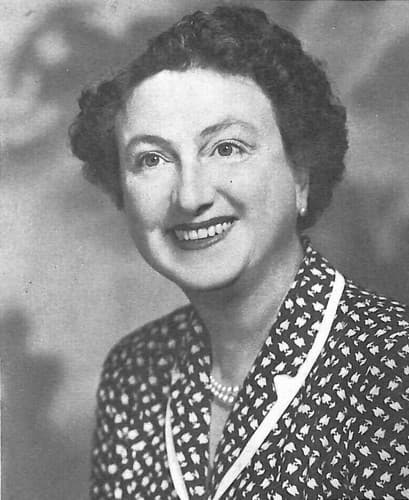 Photo of Elizabeth Cadell