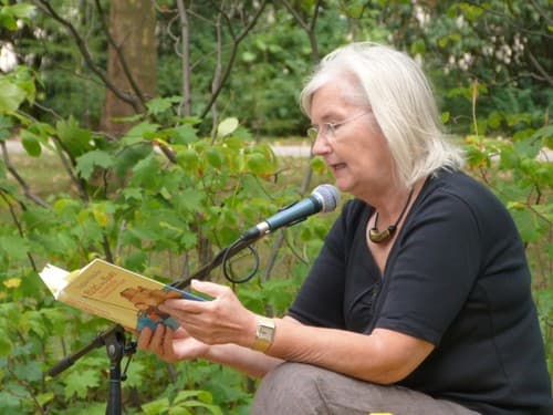 Photo of Dagmar Chidolue