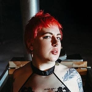 Photo of Katee Robert