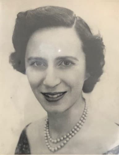 Photo of Patricia Moyes