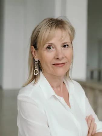 Photo of Christine Wolfrum
