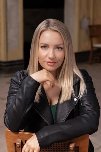 Photo of Jeneva Rose