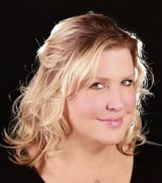 Photo of Beth Harbison