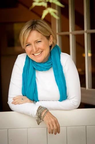 Photo of Liz Fenwick