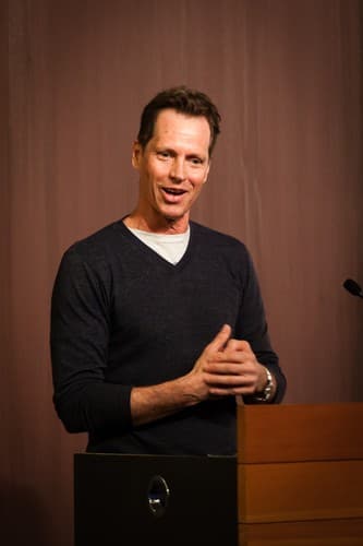 Photo of Frank Beddor