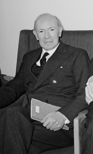 Photo of Allardyce Nicoll
