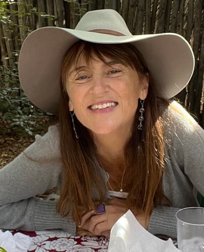 Photo of Jen Sincero