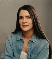 Photo of Rachel Browne
