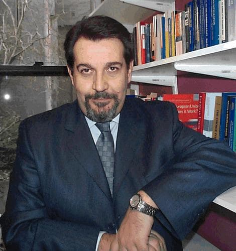 Photo of Constantin Stefanou
