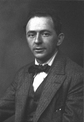 Photo of Robert Page Arnot