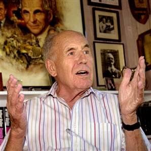 Photo of Arthur Hailey