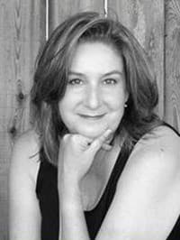 Photo of Lori Borrill