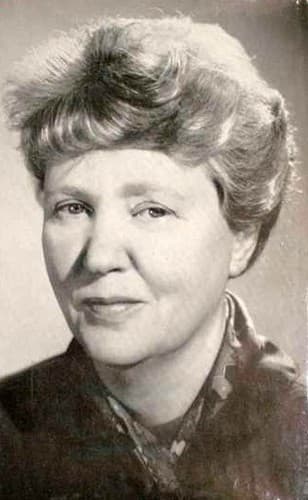 Photo of Sara Woods
