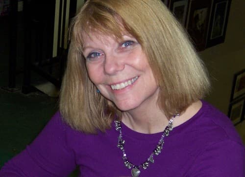 Photo of Nancy Holder
