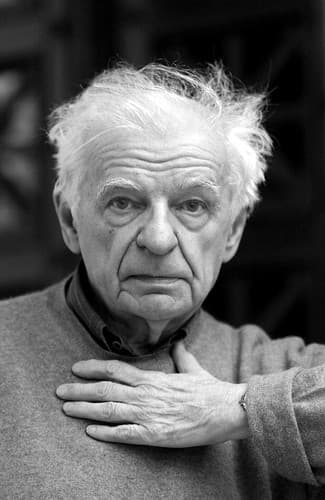 Photo of Yves Bonnefoy