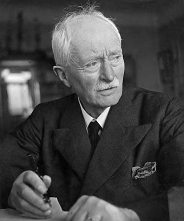 Photo of John Masefield