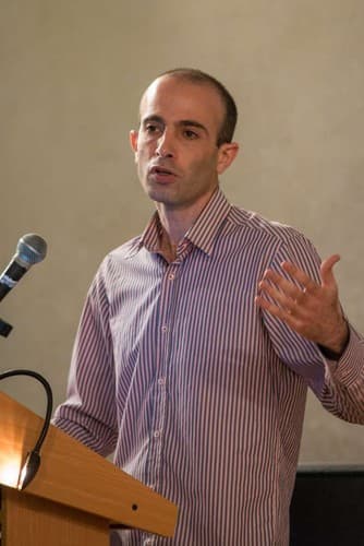 Photo of Yuval Noah Harari