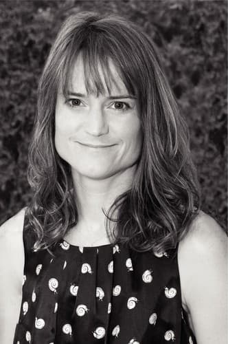 Photo of Sara Shepard