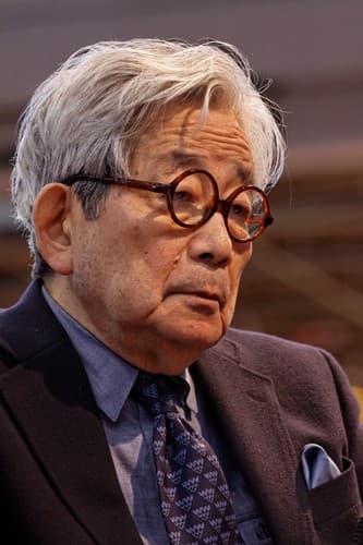 Photo of Kenzaburō Ōe
