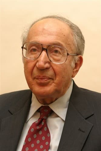 Photo of Richard Pipes