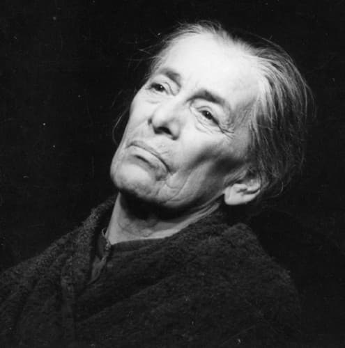 Photo of Helene Weigel