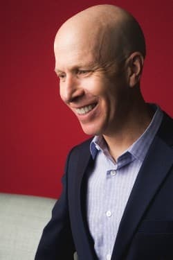 Photo of Jonathan Eig