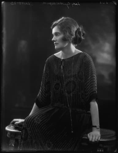 Photo of Cynthia Asquith