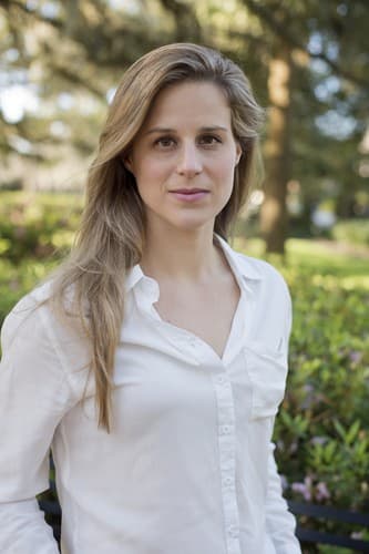 Photo of Lauren Groff
