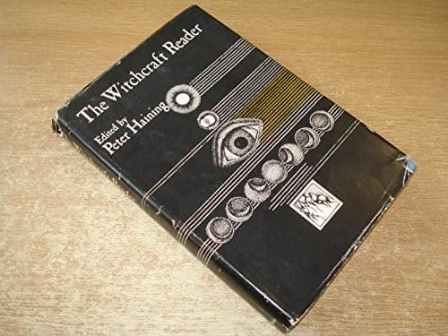 Cover image for The witchcraft reader.