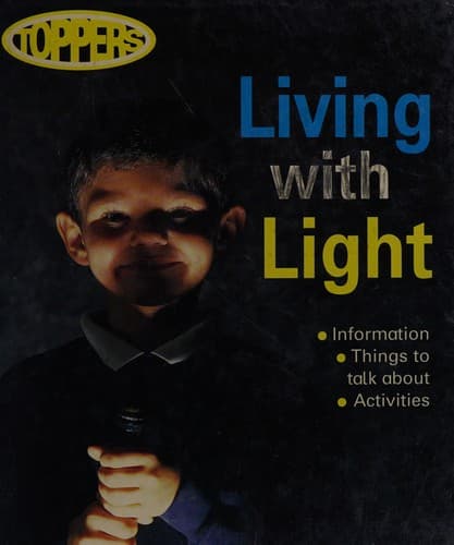 Cover image for Living with Light (Toppers)